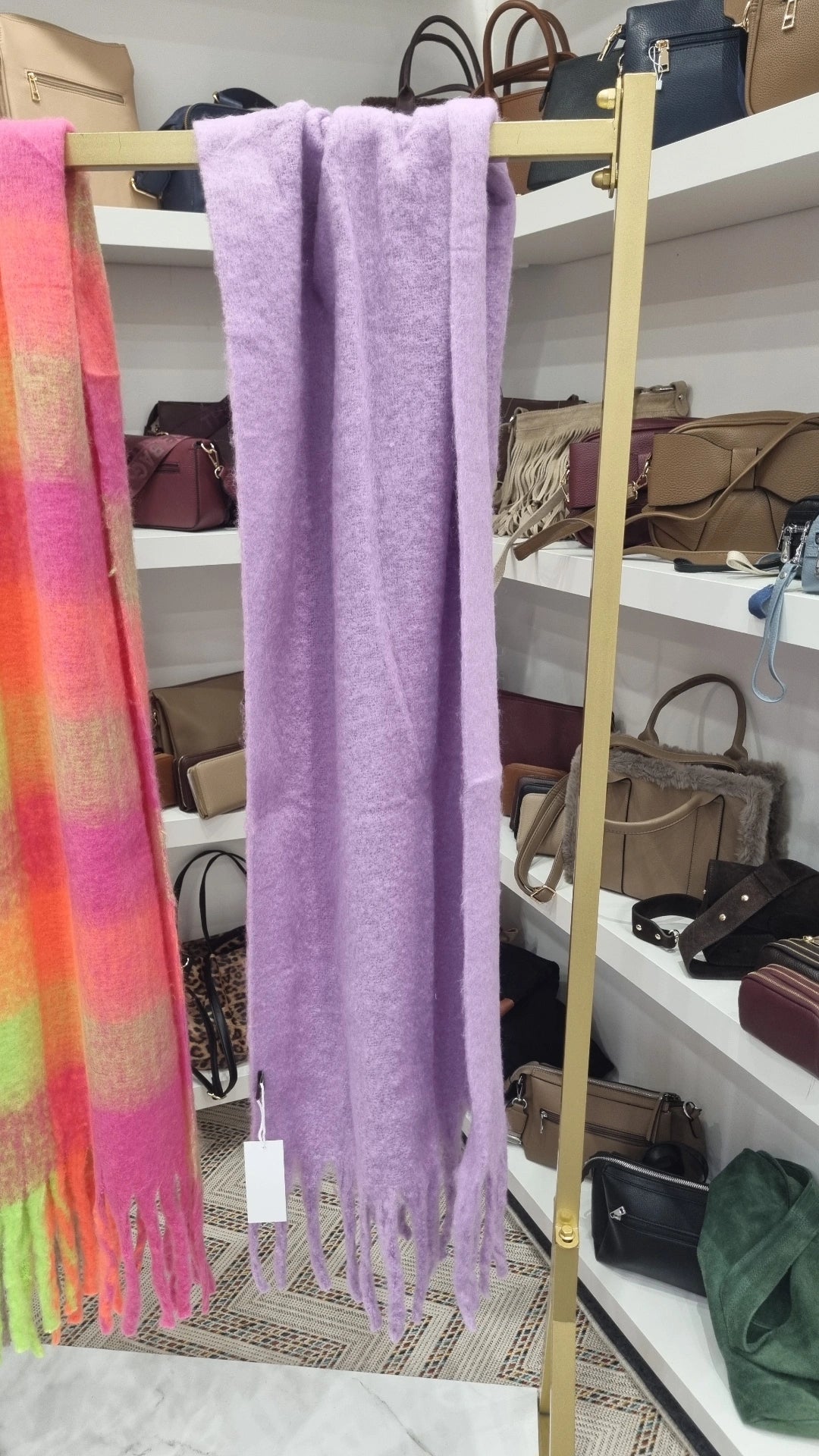 Ladies soft thick scarf in lilac