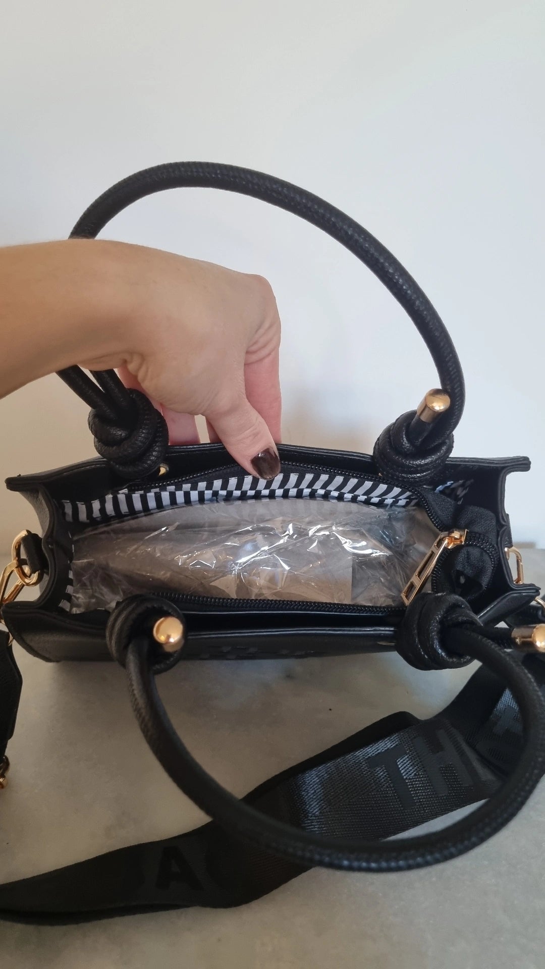 Tote knot crossbody bag in black