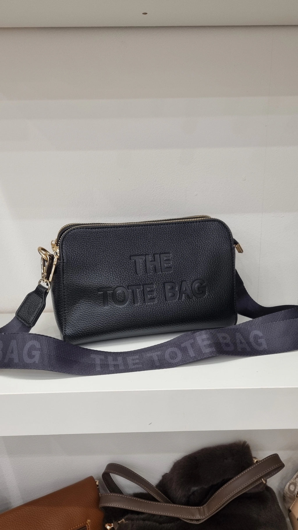 Tote triple compartment crossbody bag in black