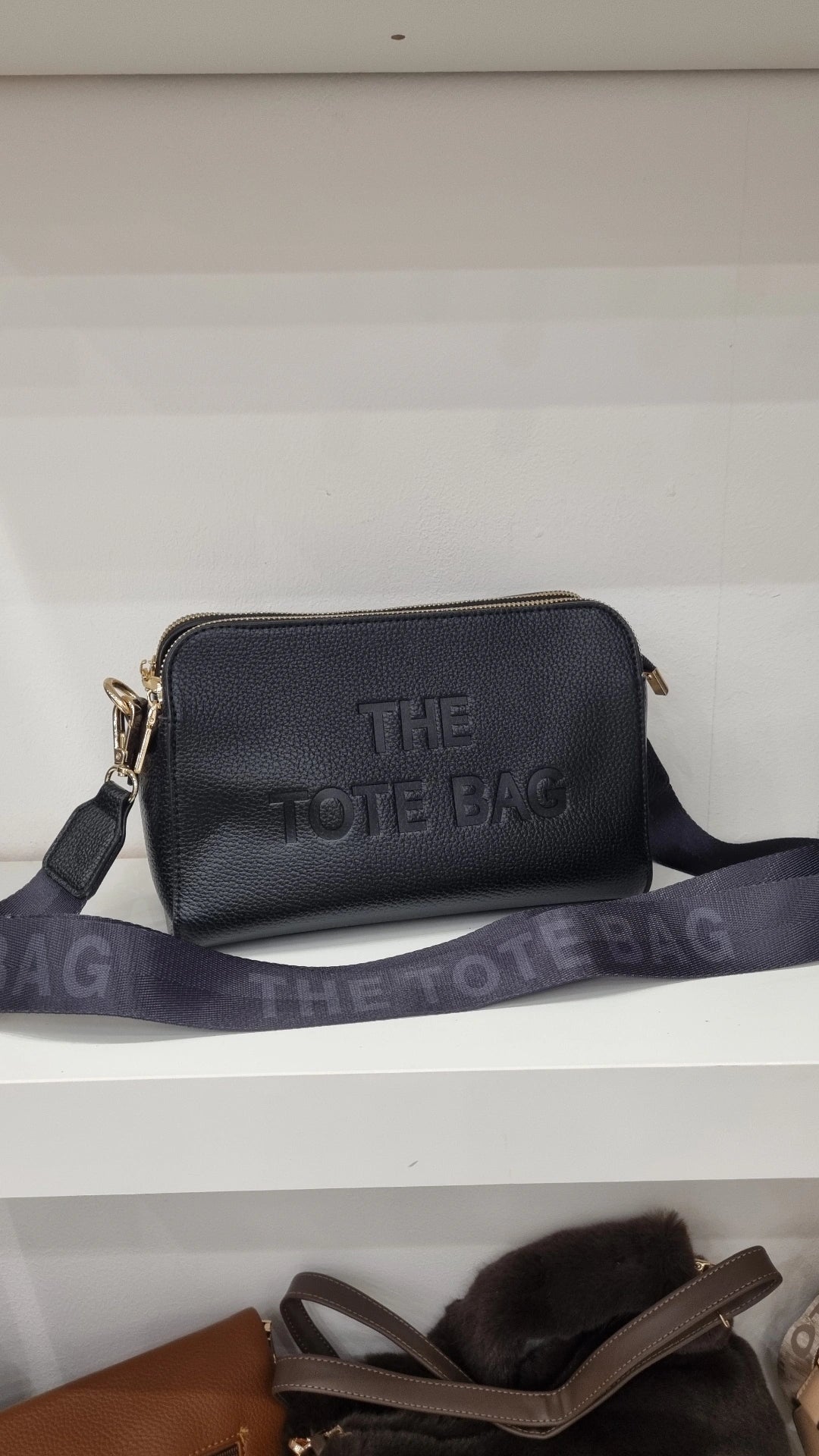 Tote triple compartment crossbody bag in black