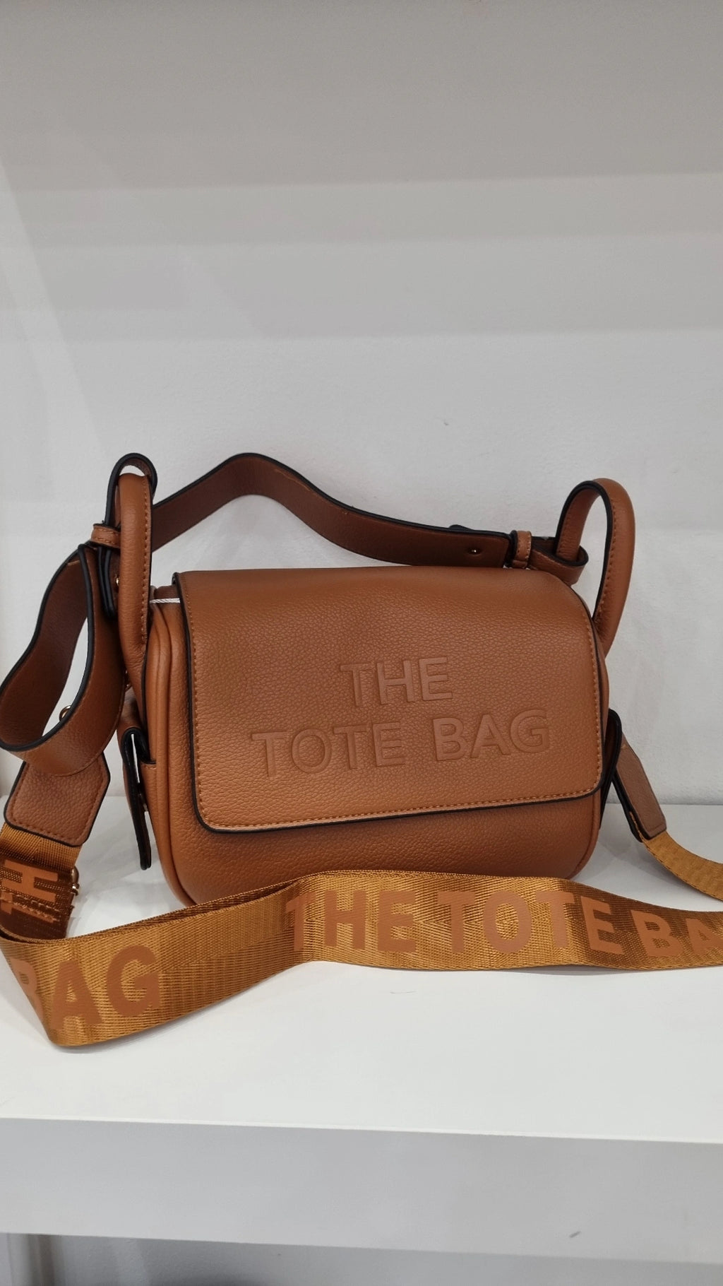 Tote shoulder and crossbody bag in tan