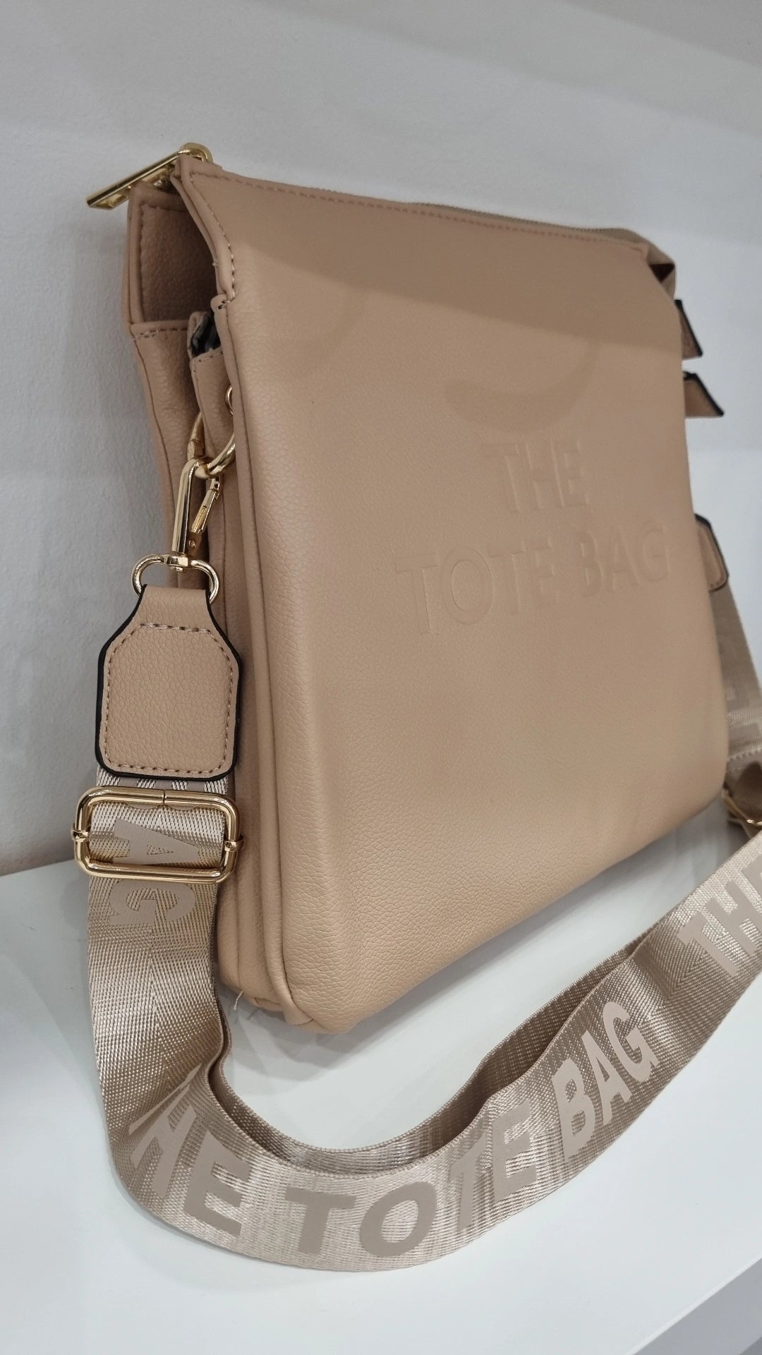 Tote triple compartment messenger bag in beige