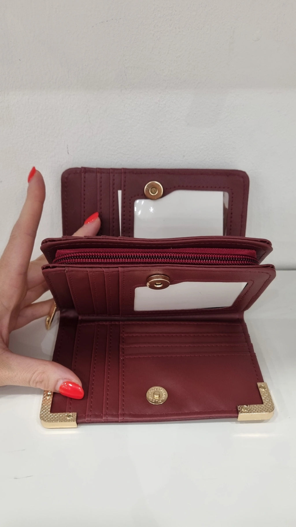 Tote gold trim purse in burgandy