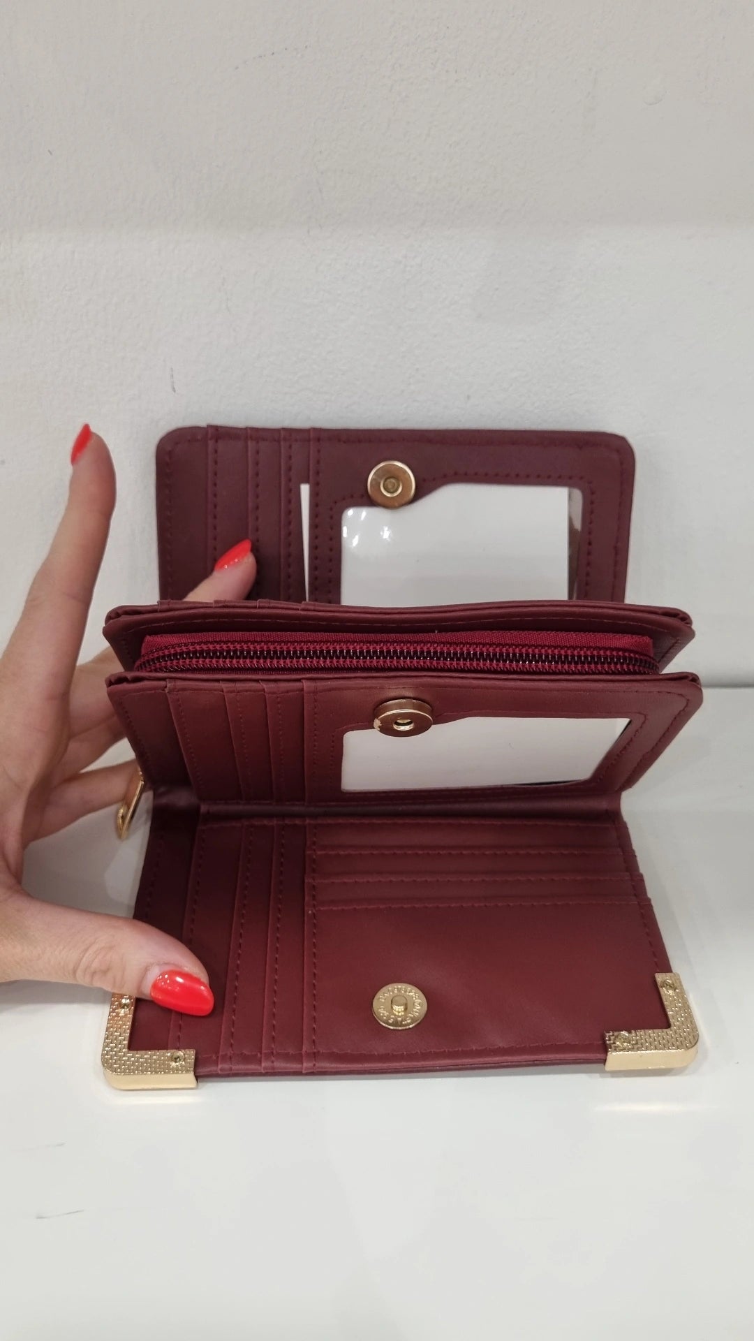Tote gold trim purse in burgandy