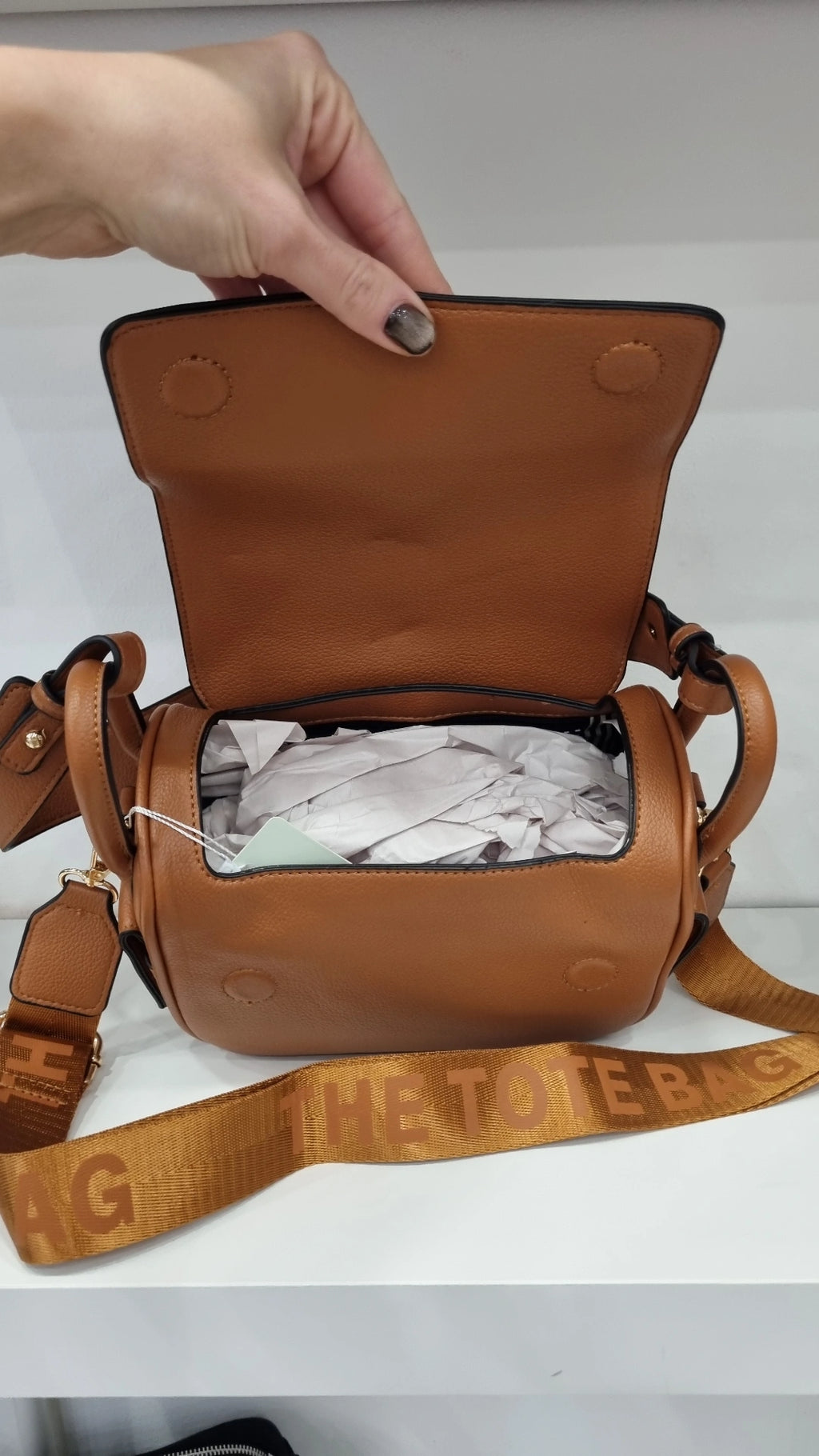 Tote shoulder and crossbody bag in tan