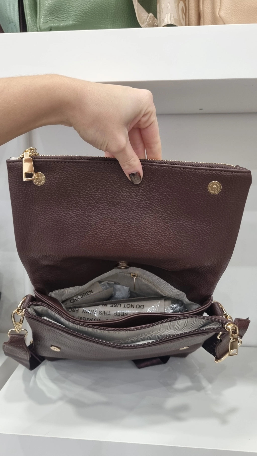 Tote folded messenger bag in chocolate brown
