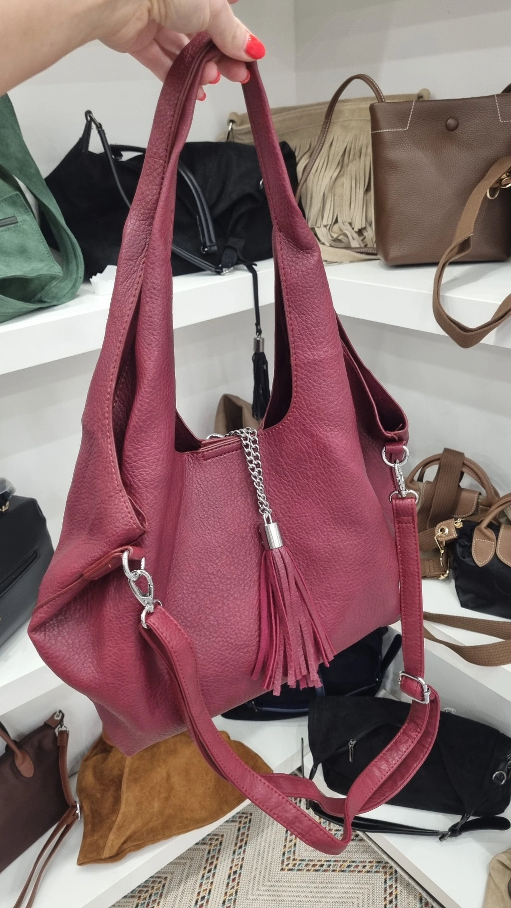 Hobo tassle crossbody bag in burgandy