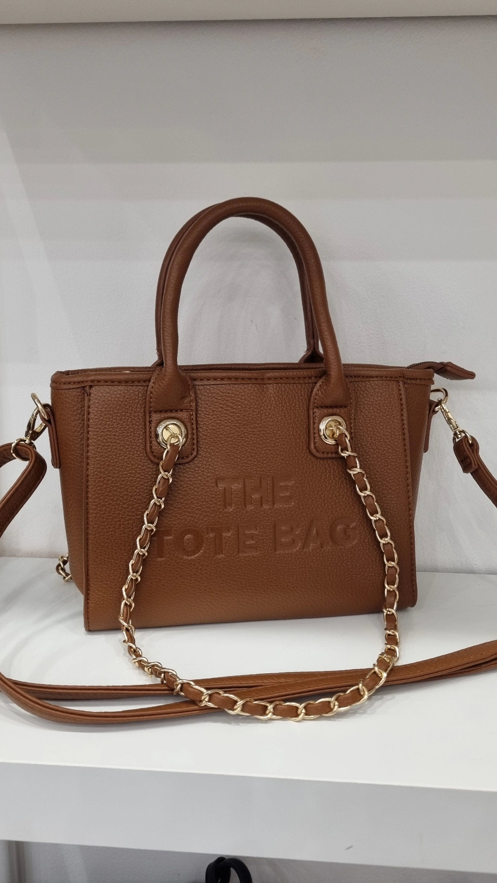 Brand new tote chain crosbsody bag in tan