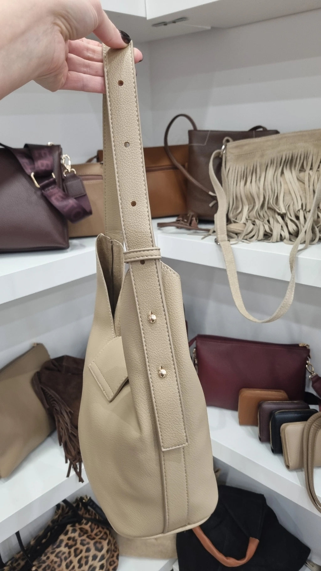 Slouch shoulder bag in beige