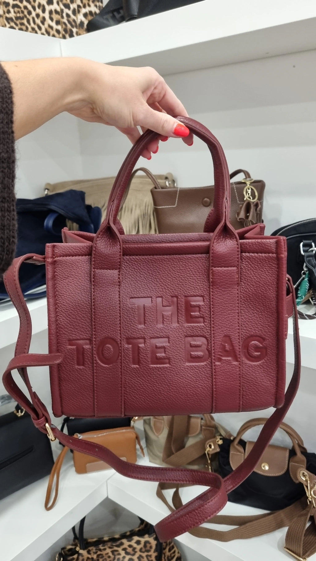 Tote crossbody bag in burgandy