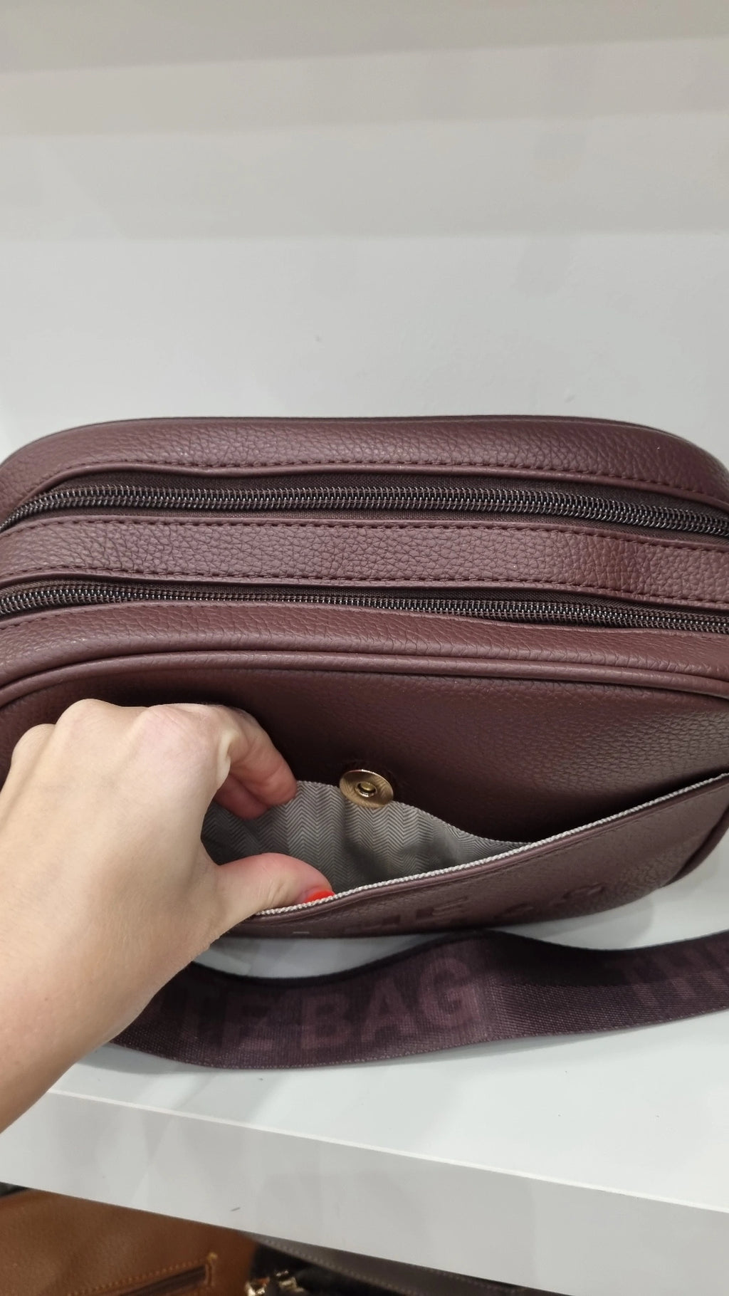 Tote camera bag in chocolate brown