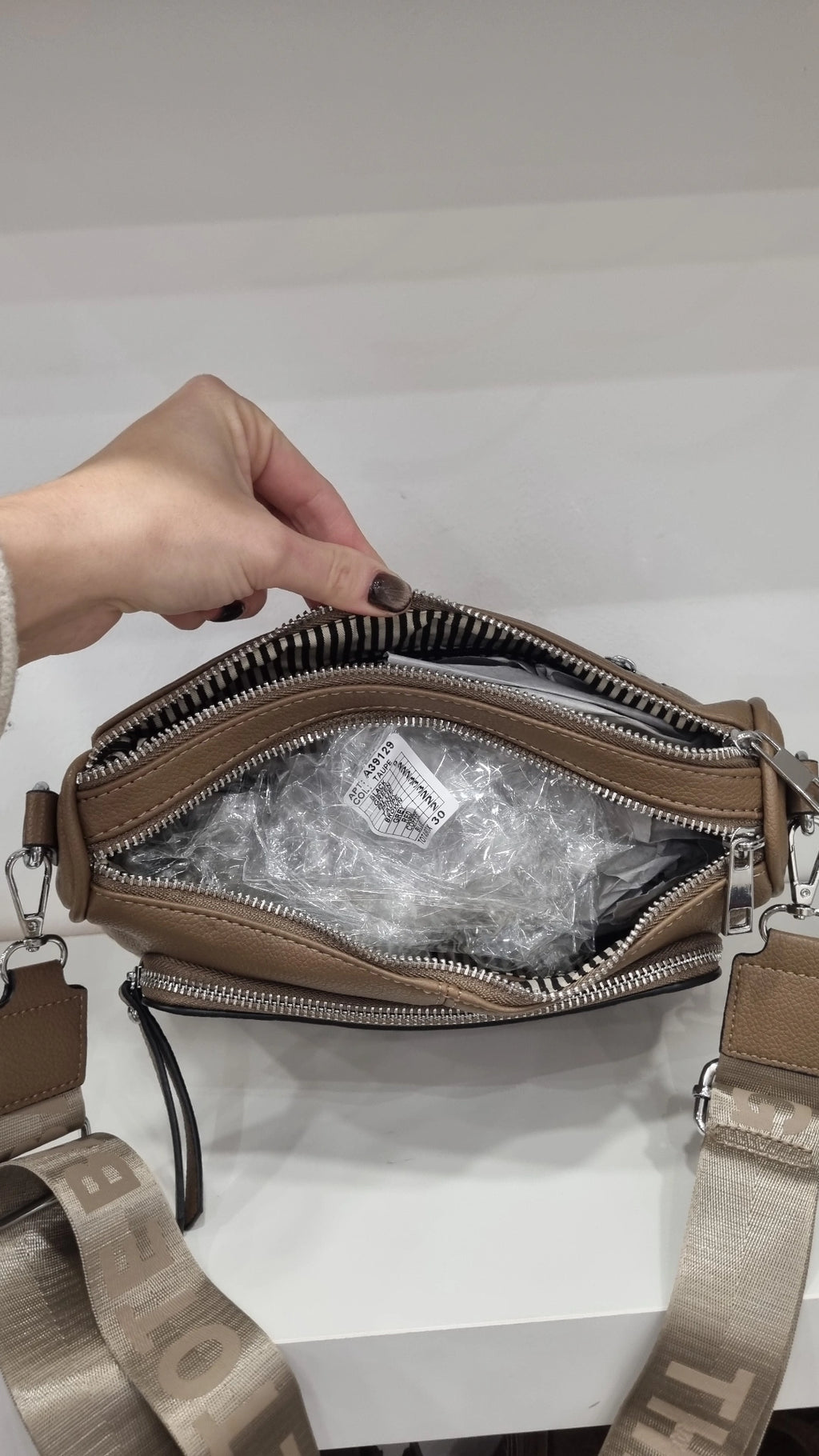 Tote double compartment crossbody bag in taupe