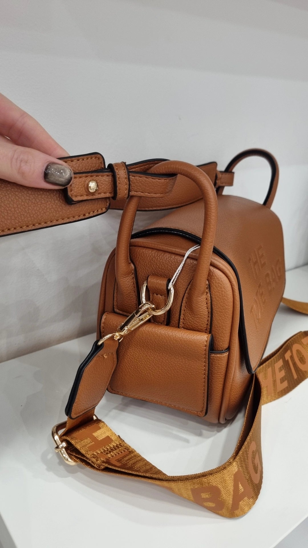 Tote shoulder and crossbody bag in tan