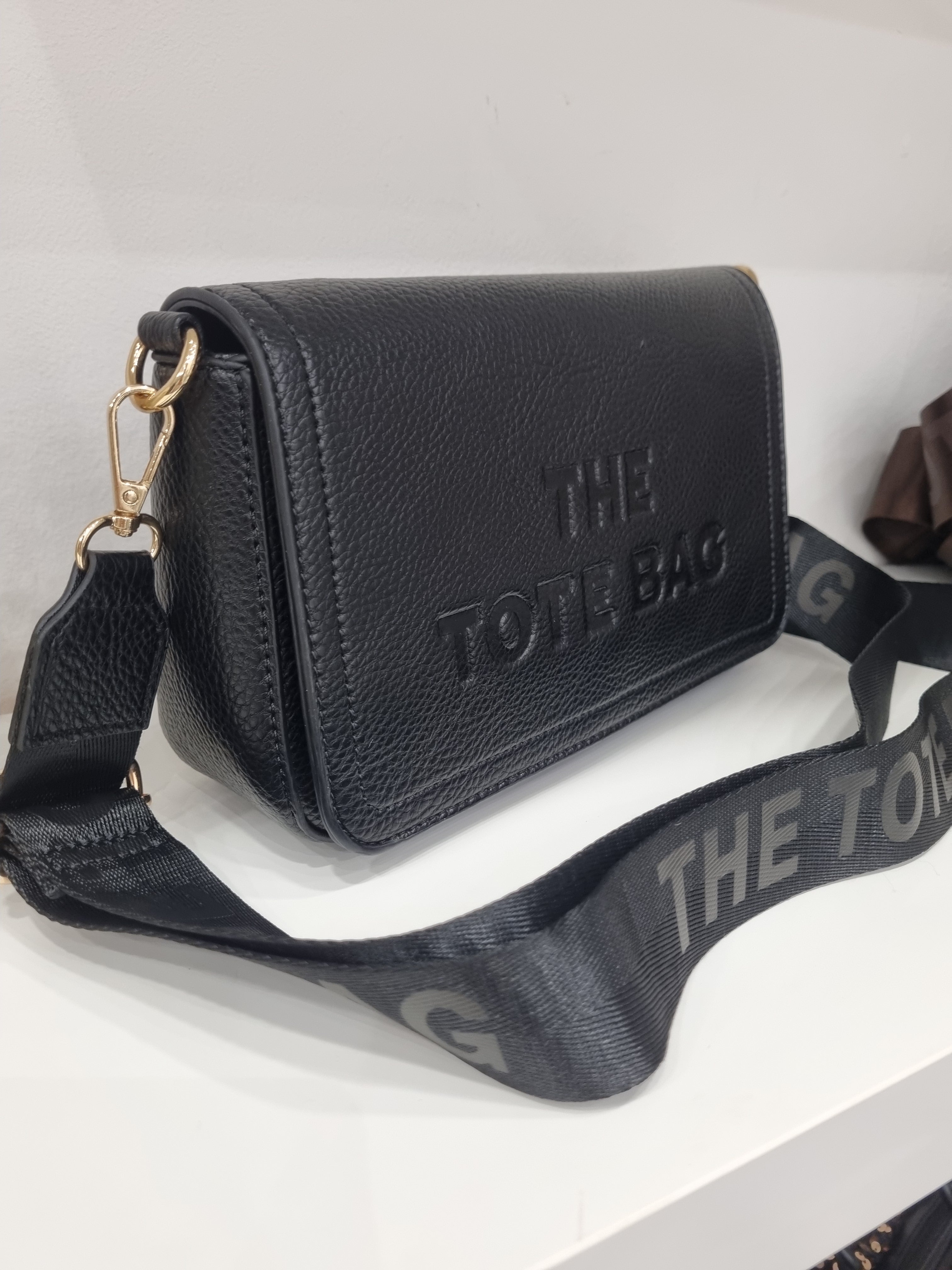 Tote crossbosy bag in black